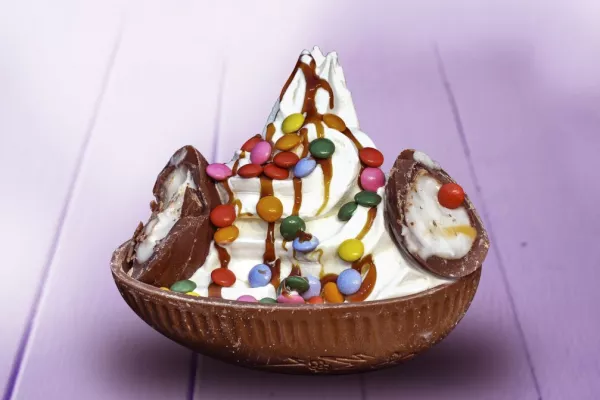 Centra Replaces its Traditional Cone With An Easter Egg Ice Cream