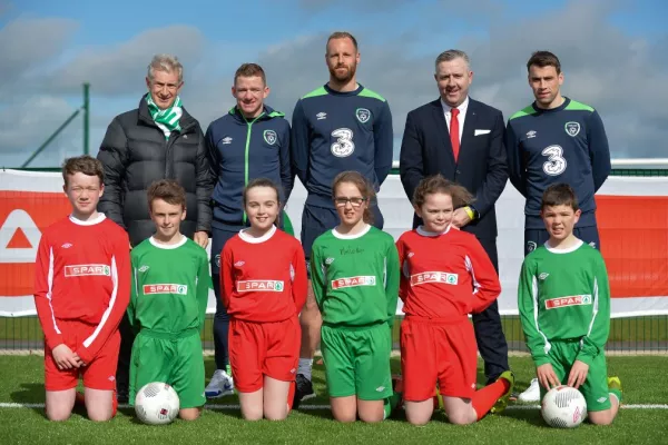 Spar Retailers' Children Learn New Soccer Skills From Irish Team
