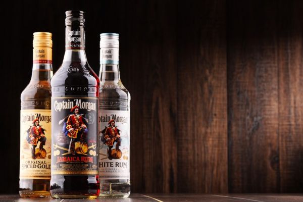 Diageo Sales Top Forecast As Drinkers Go Upmarket