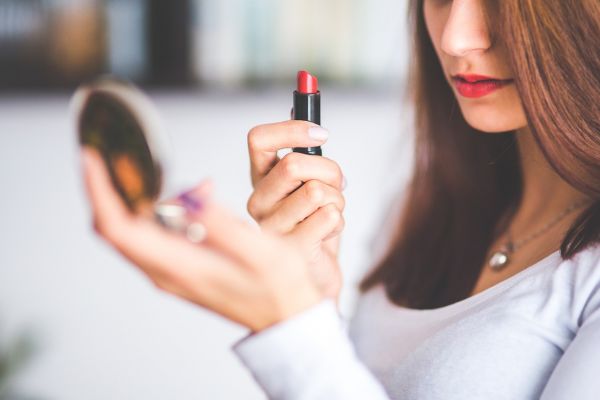 European Cosmetics Makers Face Supply Crisis Amid Scarcity Of Ukraine Resources