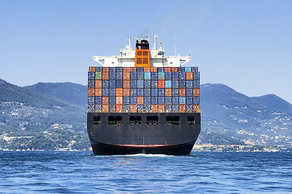 Business Minister Praises Record Goods Exports Report