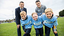Mace Teams Up With Johnny Sexton For Kids Coaching Masterclass