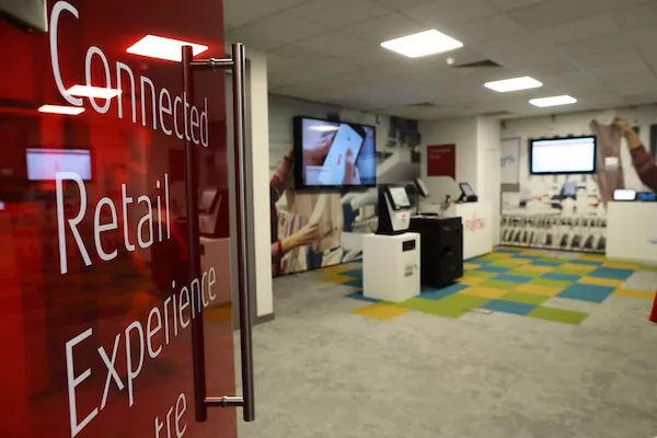 Fujitsu Opens Connected Retail Experience Centre in Dublin