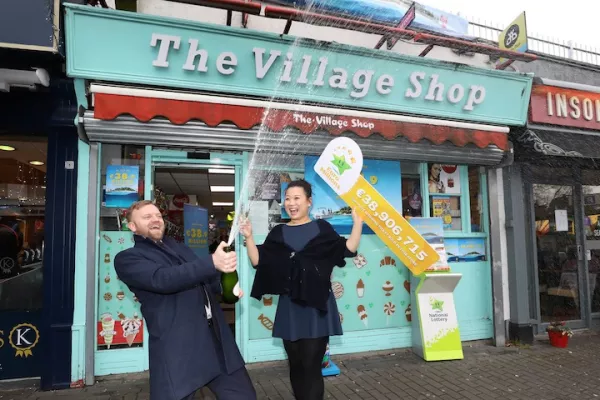 Shop That Sold Winning €38.9m EuroMillions Ticket To Receive €25,000