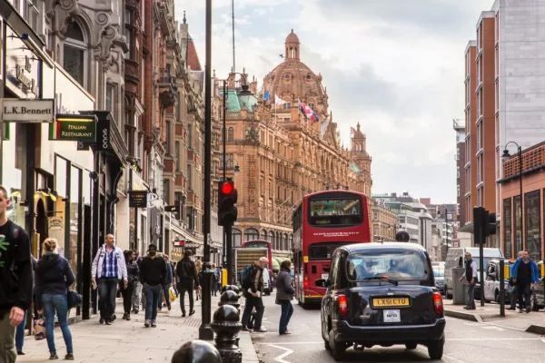 UK Headed For Historic Slump As Retail Sales Slide, Firms Shut