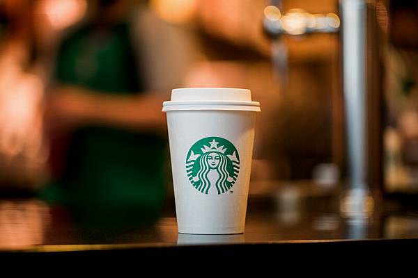 Starbucks Forecasts Over $2bn Drop In Quarterly Income As COVID-19 Hits