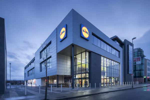 Lidl Raises Pay For British Workers