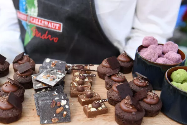 Chocolate Maker Barry Callebaut Confirms Targets, Ups Dividend
