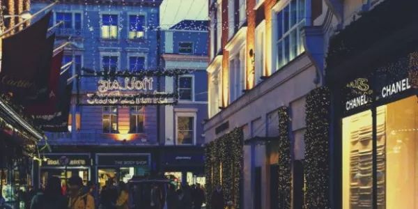 Average Households To Spend Over €2,690 On Christmas Shopping, Says Retail Ireland