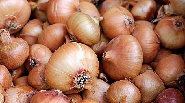 Surge In Onion Prices Adds Another Layer Of Pain For India’s Consumers