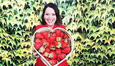 Aldi Forecasts Sales Of 1,000 Tonnes Of Irish Strawberries This Year