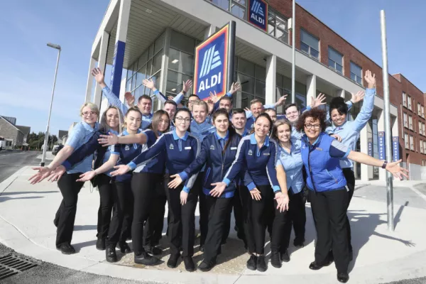 Aldi Opens New Royal Canal Park Store Creating 20 New Jobs