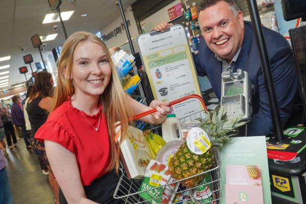 Gander Launches 'World's First' Mobile App To Fight Food Waste In NI