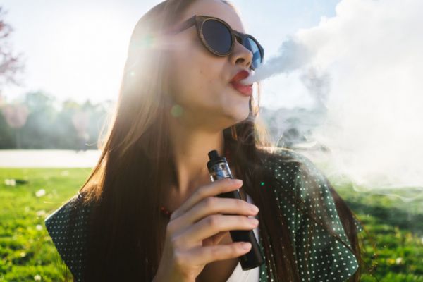 'False Fears' About Vaping Stopping Smokers Using E-cigs: UK Report