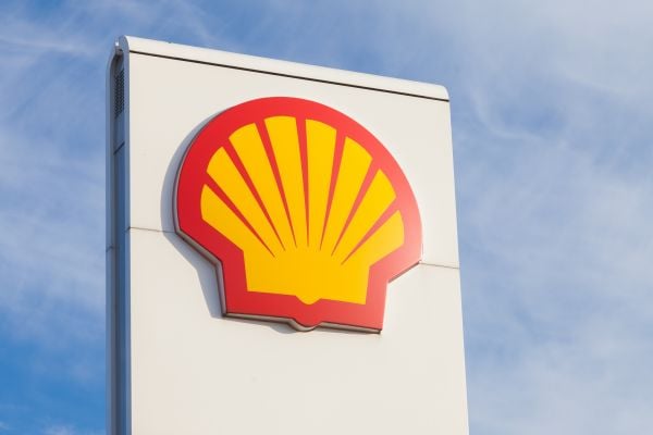 Shell Sets Oil Sector's Broadest Carbon Reduction Plans