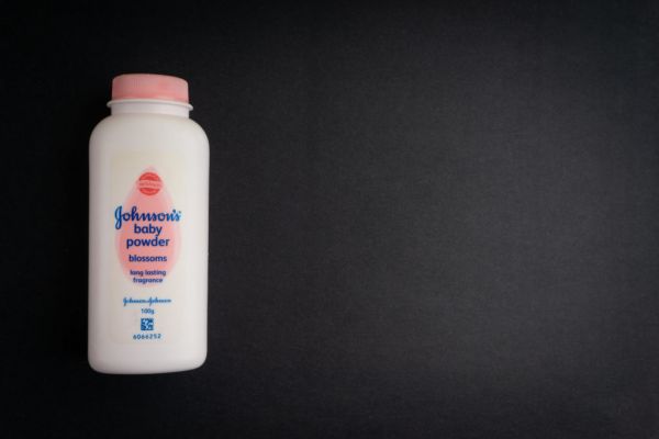 J&J To End Global Sales Of Talc-Based Baby Powder