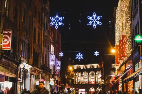 Retail Sector Calls For Early Reopening To Safely Manage Christmas Trade
