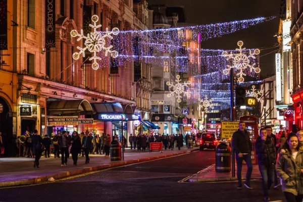 Two Thirds Of Britons To Spend Less This Christmas: Accenture