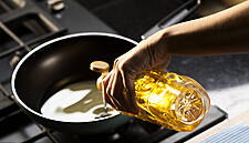 World Food Prices Fall Sharply In March Due To Coronavirus, Cooking Oil Slump: U.N.