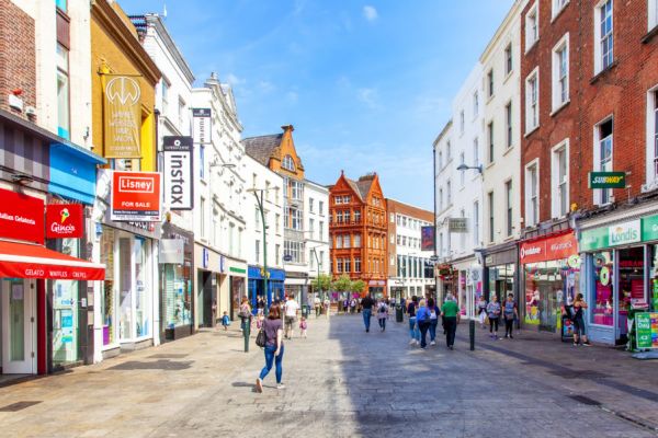 Irish Retail Sales Volume Decreases By 35.4% In April 2020: CSO