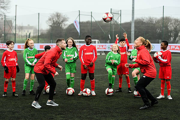 ROI Footballers Jack Byrne And Amber Barrett Launch Spar FAI Primary School 5s