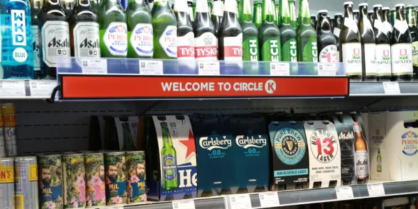 Wide Eye Outdoor And Edge Media Expand ‘Shelfie’ Network Into Circle K