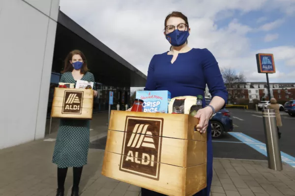 Aldi Donates An Extra €25,000 Of Non-Surplus Food To FoodCloud