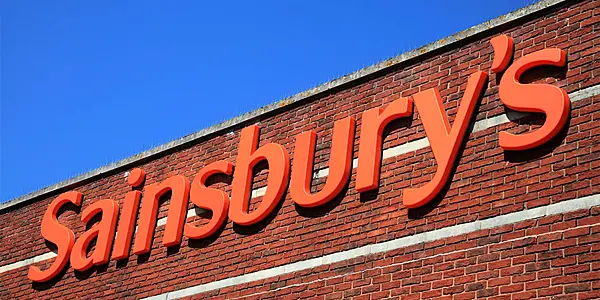 Britain's Sainsbury's To Recruit 22,000 Workers For Christmas Season