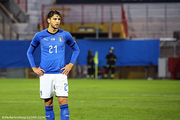 Italy's Locatelli Latest Football Star To Snub Coca-Cola