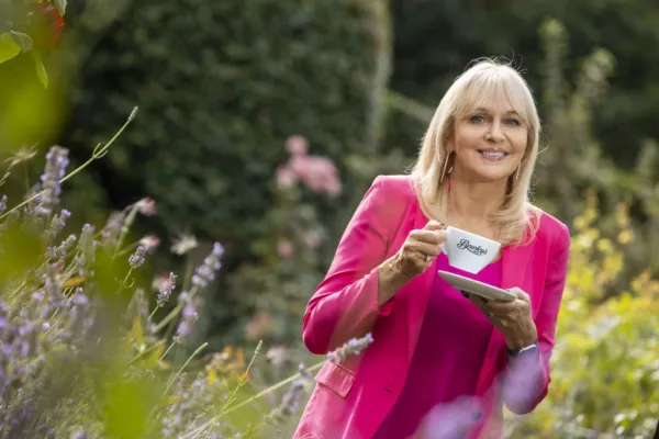 Miriam O’Callaghan Launches 2021 Bewley’s Big Coffee Morning Social For Hospice