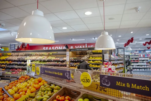SuperValu To Use 3D Printing To Produce Light Fittings Made From CDs