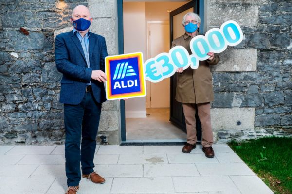 Aldi Donates €30,000 To Homeless Care CLG
