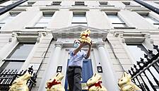Lindt Donates €40,000 Worth Of Gold Bunny Hunt Packs To Raise Funds For Children’s Charity