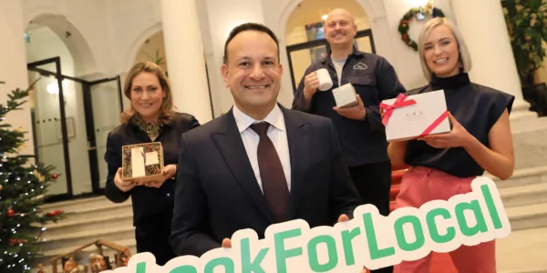 Varadkar Asks Shoppers To 'Look For Local' This Christmas