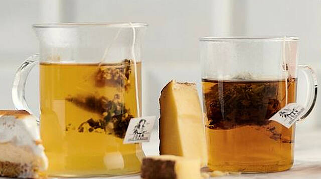 Delhaize Belgium Launches Locally Grown Tea