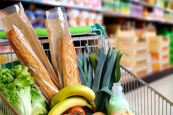 Dunnes Stores And Tesco Hold Top Spots As Inflation Edges Up – Kantar