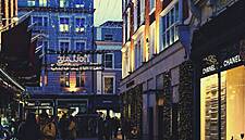Average Households To Spend Over €2,690 On Christmas Shopping, Says Retail Ireland