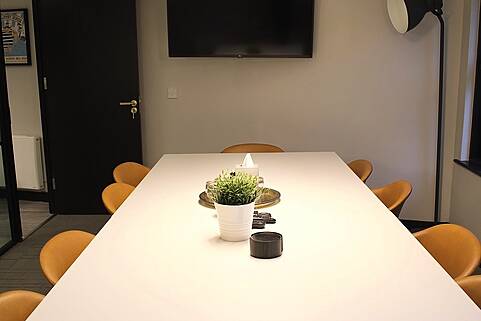 Executive Offices, Windsor Place, Dublin 2, Dublin, Ireland, DUB7273