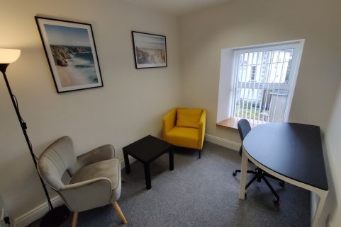 Serviced Office For Let, South Street, New Ross, County Wexford, Ireland, COU7322