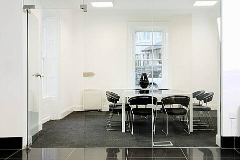 Executive Offices, Ascaill Dhún Céirí, An Charraig Dhubh, Ireland, AN 6927