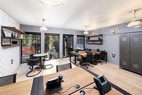 Rent Offices, Bush Lane, City of London, London, United Kingdom, LON7096