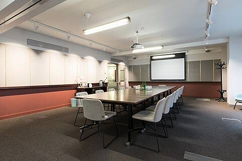 Short Term Offices, Bloomsbury Way, Bloomsbury, London, United Kingdom, LON6152