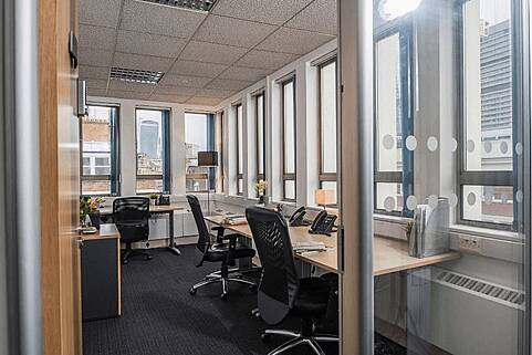 Rent Office, Borough High Street, London Bridge, London, United Kingdom, LON5898