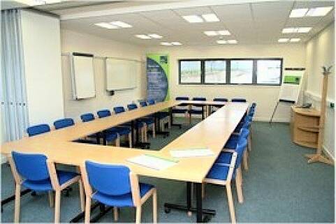 Executive Office To Rent, Carlton Road, South Croydon, United Kingdom, SOU4635