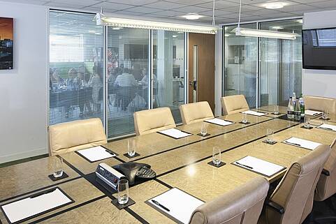 Serviced Offices, East Smithfield, Whitechapel, London, United Kingdom, LON3699