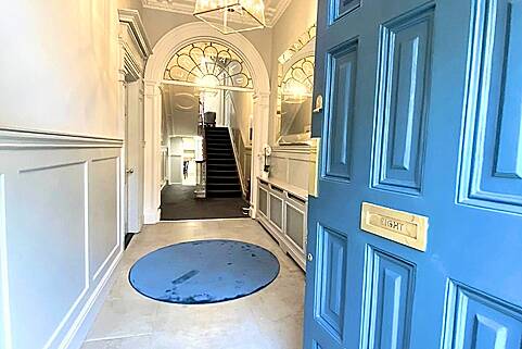 Executive Offices, Herbert Street, Dublin 2, Dublin, Ireland, DUB7544