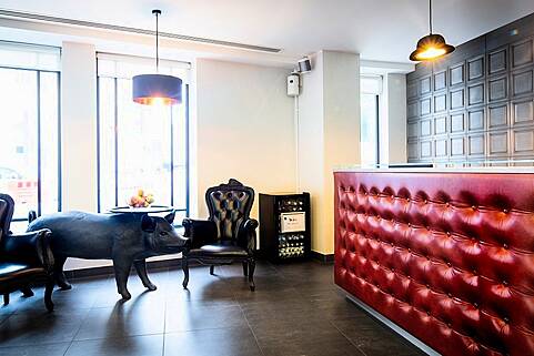 Office Suites For Let, Little Britain, St. Paul's, London, United Kingdom, LON5452