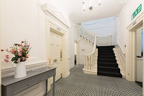 Furnished Offices, Queen Street, Mansion House, London, United Kingdom, LON5660