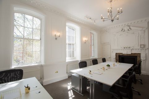Serviced Office, Queen Street, Mansion House, London, United Kingdom, LON5660