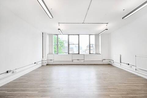 Rent Office, Whitechapel Road, Shadwell, London, United Kingdom, LON7252